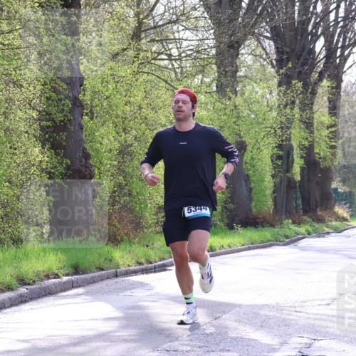 12.04.2026 - 45. Internationalen Wilhelmsburger Insellauf Yannick Fuchs http://msf.ph/oto/9479578 12.04.2026 10:17:56 Laufen 5344, 2181 meine-sportfotos.de