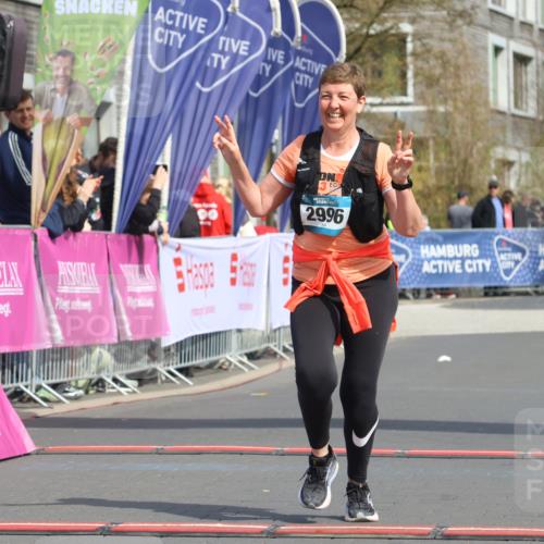 12.04.2026 - 45. Internationalen Wilhelmsburger Insellauf Strokosch-Dieckow http://msf.ph/oto/9479619 12.04.2026 11:47:29 Ziel 2996 meine-sportfotos.de