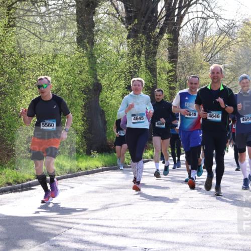 12.04.2026 - 45. Internationalen Wilhelmsburger Insellauf Yannick Fuchs http://msf.ph/oto/9479635 12.04.2026 10:30:18 Laufen  meine-sportfotos.de