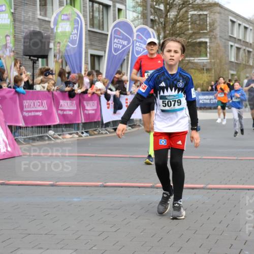 12.04.2026 - 45. Internationalen Wilhelmsburger Insellauf Strokosch-Dieckow http://msf.ph/oto/9479662 12.04.2026 12:59:47 Ziel 5079, 4395, 4187, 5067, 2069, 4761 meine-sportfotos.de