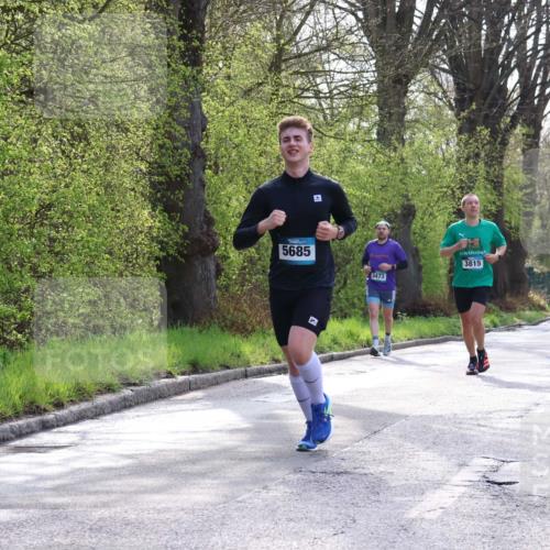 12.04.2026 - 45. Internationalen Wilhelmsburger Insellauf Yannick Fuchs http://msf.ph/oto/9479741 12.04.2026 10:18:11 Laufen 5685, 3815, 3473 meine-sportfotos.de