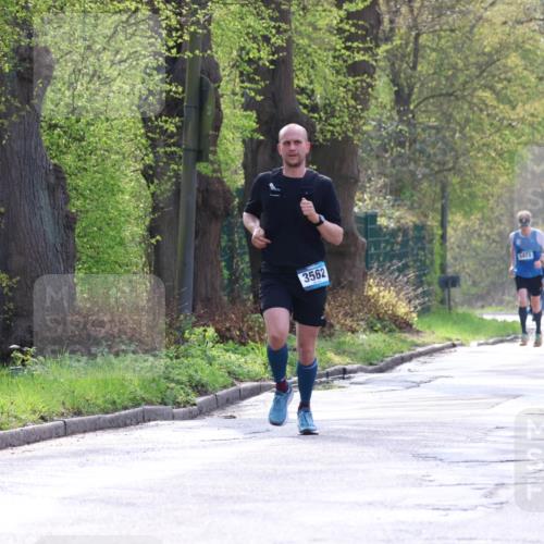 12.04.2026 - 45. Internationalen Wilhelmsburger Insellauf Yannick Fuchs http://msf.ph/oto/9479811 12.04.2026 10:18:18 Laufen 3562, 5473 meine-sportfotos.de