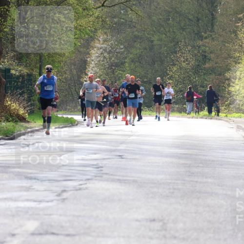 12.04.2026 - 45. Internationalen Wilhelmsburger Insellauf Yannick Fuchs http://msf.ph/oto/9479828 12.04.2026 10:18:21 Laufen 5473, 4651, 831, 4154 meine-sportfotos.de