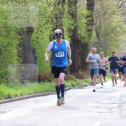 12.04.2026 - 45. Internationalen Wilhelmsburger Insellauf Yannick Fuchs http://msf.ph/oto/9479871 12.04.2026 10:18:32 Laufen 5473, 651, 4831, 4154, 2265, 5452 meine-sportfotos.de