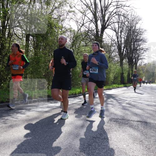 12.04.2026 - 45. Internationalen Wilhelmsburger Insellauf Yannick Fuchs http://msf.ph/oto/9479927 12.04.2026 10:30:30 Laufen  meine-sportfotos.de