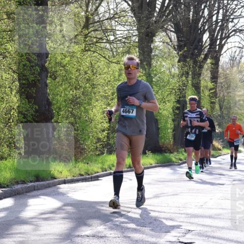 12.04.2026 - 45. Internationalen Wilhelmsburger Insellauf Yannick Fuchs http://msf.ph/oto/9479944 12.04.2026 10:30:32 Laufen  meine-sportfotos.de