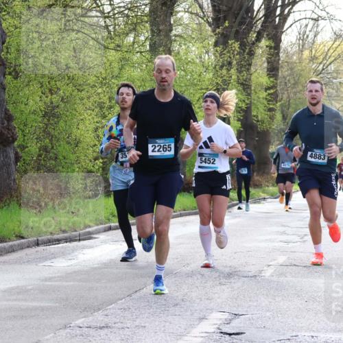 12.04.2026 - 45. Internationalen Wilhelmsburger Insellauf Yannick Fuchs http://msf.ph/oto/9480003 12.04.2026 10:18:46 Laufen 35, 2265, 5452, 4075, 4883 meine-sportfotos.de