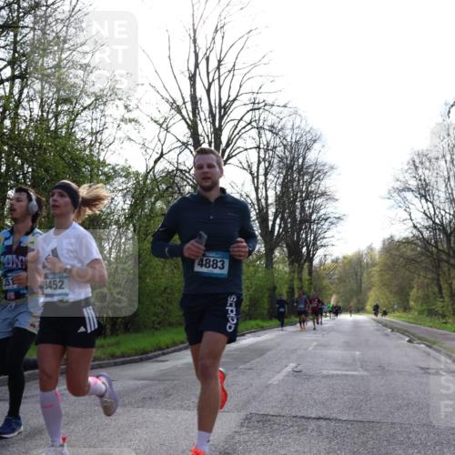 12.04.2026 - 45. Internationalen Wilhelmsburger Insellauf Yannick Fuchs http://msf.ph/oto/9480043 12.04.2026 10:18:49 Laufen 331, 5452, 4883 meine-sportfotos.de