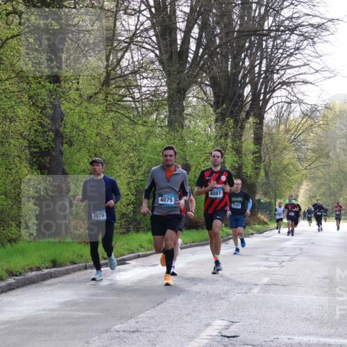 12.04.2026 - 45. Internationalen Wilhelmsburger Insellauf Yannick Fuchs http://msf.ph/oto/9480054 12.04.2026 10:18:53 Laufen 4075, 2979, 4087, 2793 meine-sportfotos.de