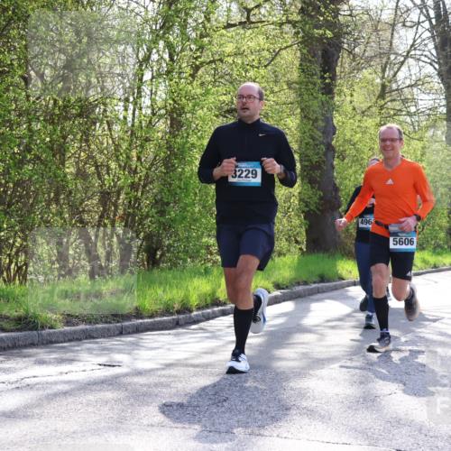 12.04.2026 - 45. Internationalen Wilhelmsburger Insellauf Yannick Fuchs http://msf.ph/oto/9480074 12.04.2026 10:30:38 Laufen  meine-sportfotos.de