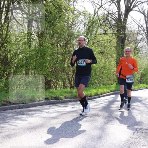 12.04.2026 - 45. Internationalen Wilhelmsburger Insellauf Yannick Fuchs http://msf.ph/oto/9480086 12.04.2026 10:30:38 Laufen  meine-sportfotos.de