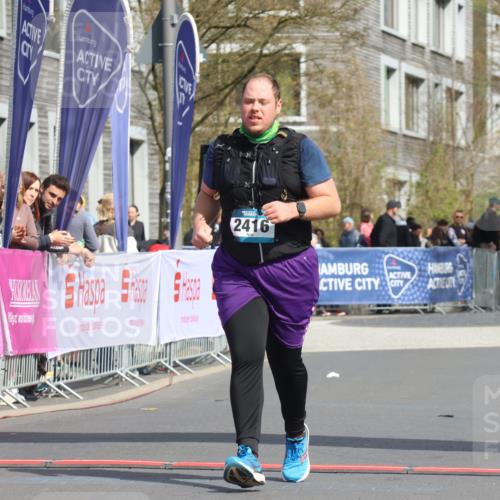 12.04.2026 - 45. Internationalen Wilhelmsburger Insellauf Strokosch-Dieckow http://msf.ph/oto/9480088 12.04.2026 11:50:42 Ziel 2416 meine-sportfotos.de