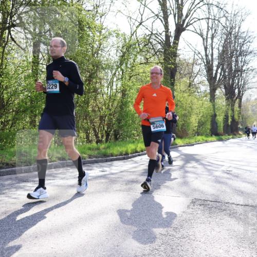 12.04.2026 - 45. Internationalen Wilhelmsburger Insellauf Yannick Fuchs http://msf.ph/oto/9480098 12.04.2026 10:30:39 Laufen  meine-sportfotos.de