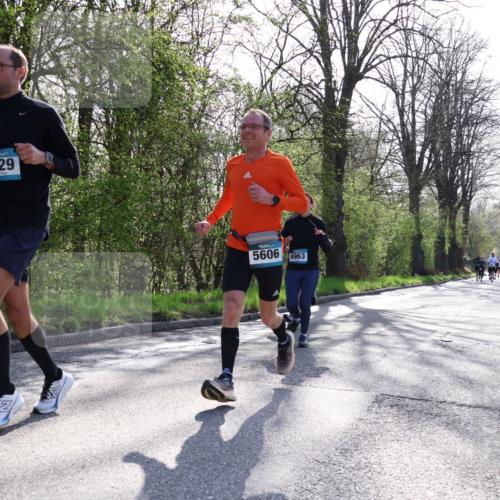 12.04.2026 - 45. Internationalen Wilhelmsburger Insellauf Yannick Fuchs http://msf.ph/oto/9480102 12.04.2026 10:30:39 Laufen  meine-sportfotos.de