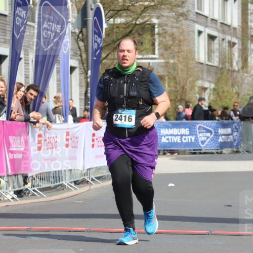 12.04.2026 - 45. Internationalen Wilhelmsburger Insellauf Strokosch-Dieckow http://msf.ph/oto/9480107 12.04.2026 11:50:42 Ziel 2416 meine-sportfotos.de
