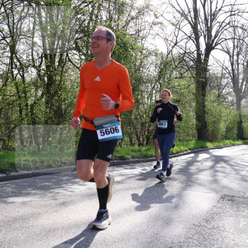 12.04.2026 - 45. Internationalen Wilhelmsburger Insellauf Yannick Fuchs http://msf.ph/oto/9480112 12.04.2026 10:30:39 Laufen  meine-sportfotos.de