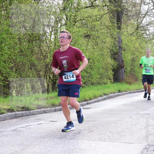 12.04.2026 - 45. Internationalen Wilhelmsburger Insellauf Yannick Fuchs http://msf.ph/oto/9480117 12.04.2026 10:19:04 Laufen 4214, 2022, 2951, 3585 meine-sportfotos.de