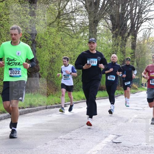 12.04.2026 - 45. Internationalen Wilhelmsburger Insellauf Yannick Fuchs http://msf.ph/oto/9480132 12.04.2026 10:19:05 Laufen 2022, 4027, 2851, 3585, 4994, 5585 meine-sportfotos.de