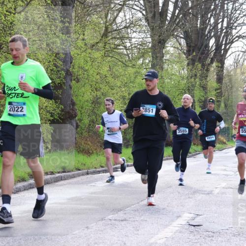 12.04.2026 - 45. Internationalen Wilhelmsburger Insellauf Yannick Fuchs http://msf.ph/oto/9480133 12.04.2026 10:19:05 Laufen 2022, 40, 851, 3585, 4994, 5585 meine-sportfotos.de