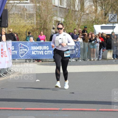 12.04.2026 - 45. Internationalen Wilhelmsburger Insellauf Strokosch-Dieckow http://msf.ph/oto/9480138 12.04.2026 11:52:22 Ziel 3544 meine-sportfotos.de