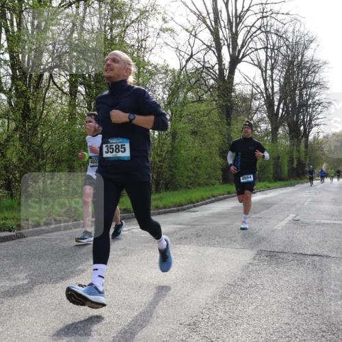 12.04.2026 - 45. Internationalen Wilhelmsburger Insellauf Yannick Fuchs http://msf.ph/oto/9480175 12.04.2026 10:19:09 Laufen 402, 3585, 4994 meine-sportfotos.de