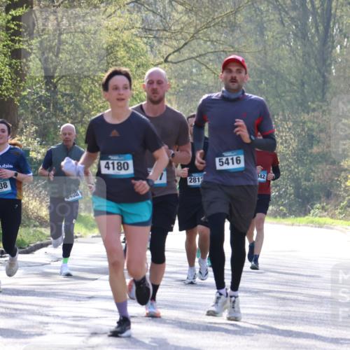 12.04.2026 - 45. Internationalen Wilhelmsburger Insellauf Yannick Fuchs http://msf.ph/oto/9480214 12.04.2026 10:30:46 Laufen  meine-sportfotos.de