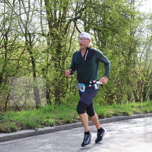 12.04.2026 - 45. Internationalen Wilhelmsburger Insellauf Yannick Fuchs http://msf.ph/oto/9480215 12.04.2026 10:19:19 Laufen 6316 meine-sportfotos.de