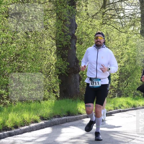 12.04.2026 - 45. Internationalen Wilhelmsburger Insellauf Yannick Fuchs http://msf.ph/oto/9480253 12.04.2026 10:30:48 Laufen  meine-sportfotos.de