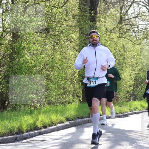12.04.2026 - 45. Internationalen Wilhelmsburger Insellauf Yannick Fuchs http://msf.ph/oto/9480266 12.04.2026 10:30:49 Laufen  meine-sportfotos.de