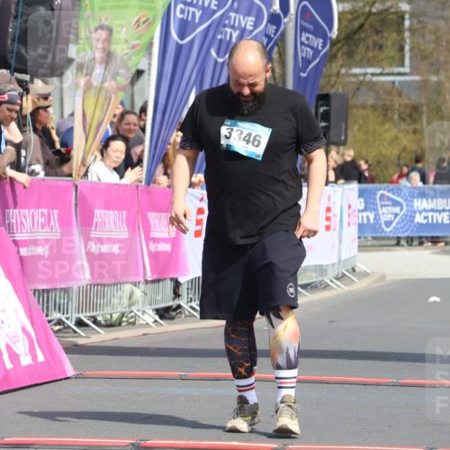 12.04.2026 - 45. Internationalen Wilhelmsburger Insellauf Strokosch-Dieckow http://msf.ph/oto/9480324 12.04.2026 11:53:33 Ziel 3346 meine-sportfotos.de