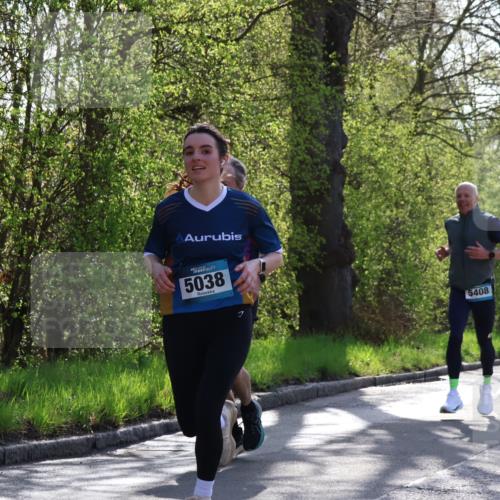 12.04.2026 - 45. Internationalen Wilhelmsburger Insellauf Yannick Fuchs http://msf.ph/oto/9480355 12.04.2026 10:30:54 Laufen  meine-sportfotos.de
