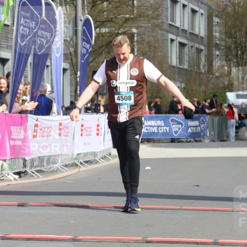 12.04.2026 - 45. Internationalen Wilhelmsburger Insellauf Strokosch-Dieckow http://msf.ph/oto/9480381 12.04.2026 11:54:01 Ziel 4508 meine-sportfotos.de
