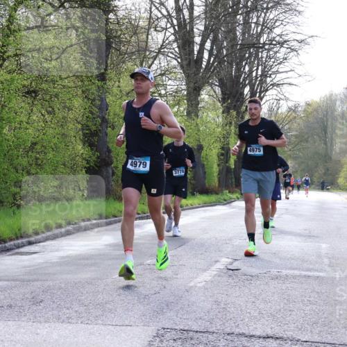 12.04.2026 - 45. Internationalen Wilhelmsburger Insellauf Yannick Fuchs http://msf.ph/oto/9480422 12.04.2026 10:19:41 Laufen 4979, 3778, 4975 meine-sportfotos.de