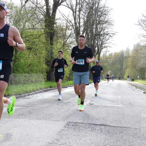 12.04.2026 - 45. Internationalen Wilhelmsburger Insellauf Yannick Fuchs http://msf.ph/oto/9480432 12.04.2026 10:19:42 Laufen 4979, 3778, 4975 meine-sportfotos.de