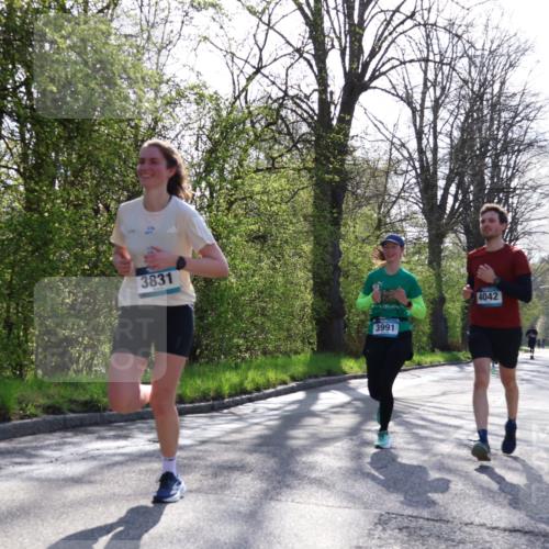12.04.2026 - 45. Internationalen Wilhelmsburger Insellauf Yannick Fuchs http://msf.ph/oto/9480448 12.04.2026 10:30:58 Laufen  meine-sportfotos.de