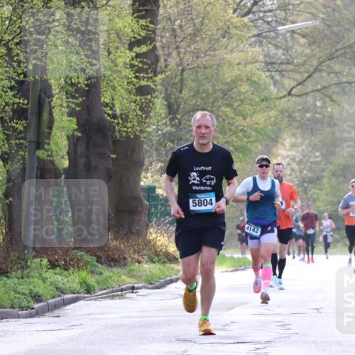12.04.2026 - 45. Internationalen Wilhelmsburger Insellauf Yannick Fuchs http://msf.ph/oto/9480468 12.04.2026 10:19:48 Laufen 5804, 4142, 1845 meine-sportfotos.de