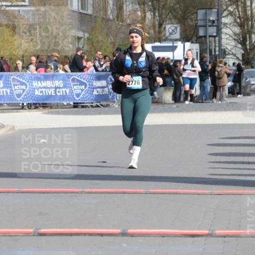 12.04.2026 - 45. Internationalen Wilhelmsburger Insellauf Strokosch-Dieckow http://msf.ph/oto/9480479 12.04.2026 11:54:21 Ziel 2776 meine-sportfotos.de