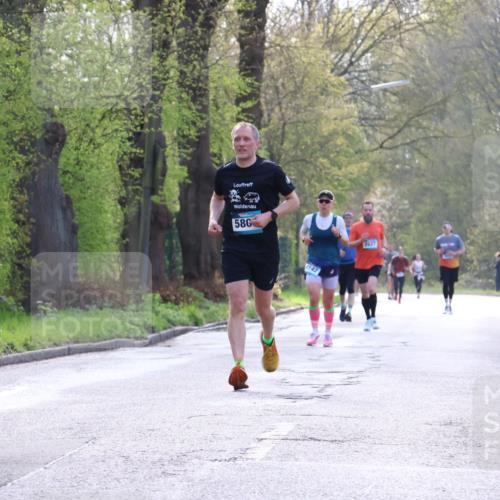 12.04.2026 - 45. Internationalen Wilhelmsburger Insellauf Yannick Fuchs http://msf.ph/oto/9480482 12.04.2026 10:19:49 Laufen 580, 142, 7627 meine-sportfotos.de