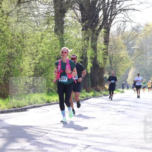 12.04.2026 - 45. Internationalen Wilhelmsburger Insellauf Yannick Fuchs http://msf.ph/oto/9480491 12.04.2026 10:31:01 Laufen  meine-sportfotos.de