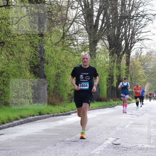 12.04.2026 - 45. Internationalen Wilhelmsburger Insellauf Yannick Fuchs http://msf.ph/oto/9480497 12.04.2026 10:19:52 Laufen 5804, 4142 meine-sportfotos.de