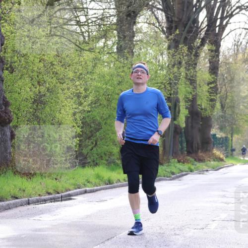 12.04.2026 - 45. Internationalen Wilhelmsburger Insellauf Yannick Fuchs http://msf.ph/oto/9480557 12.04.2026 10:20:01 Laufen 384 meine-sportfotos.de
