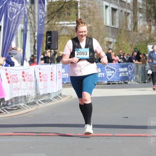 12.04.2026 - 45. Internationalen Wilhelmsburger Insellauf Strokosch-Dieckow http://msf.ph/oto/9480573 12.04.2026 11:54:35 Ziel 2093 meine-sportfotos.de