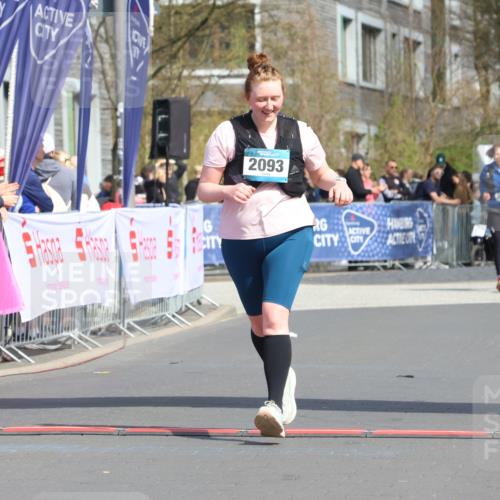 12.04.2026 - 45. Internationalen Wilhelmsburger Insellauf Strokosch-Dieckow http://msf.ph/oto/9480579 12.04.2026 11:54:35 Ziel 2093 meine-sportfotos.de