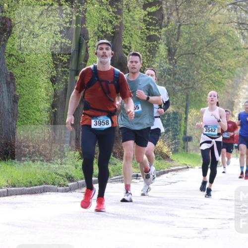 12.04.2026 - 45. Internationalen Wilhelmsburger Insellauf Yannick Fuchs http://msf.ph/oto/9480632 12.04.2026 10:20:11 Laufen 3958, 55, 3542, 474, 5052 meine-sportfotos.de