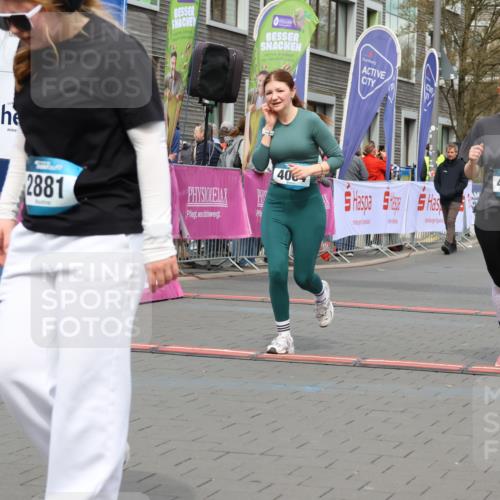 12.04.2026 - 45. Internationalen Wilhelmsburger Insellauf Strokosch-Dieckow http://msf.ph/oto/9480640 12.04.2026 13:26:31 Ziel 4064, 4684, 2298 meine-sportfotos.de