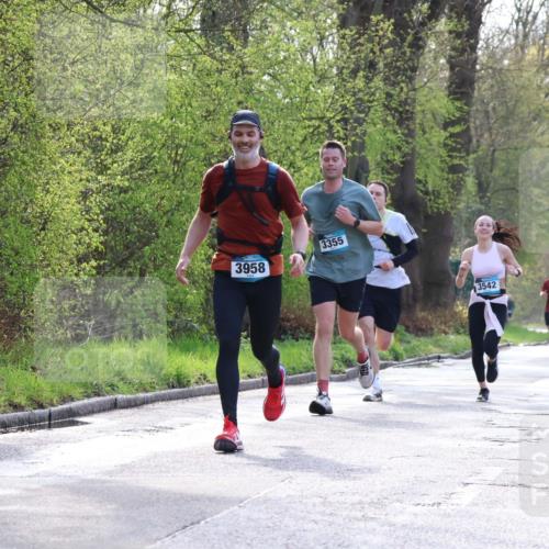 12.04.2026 - 45. Internationalen Wilhelmsburger Insellauf Yannick Fuchs http://msf.ph/oto/9480641 12.04.2026 10:20:14 Laufen 3958, 3355, 3542 meine-sportfotos.de