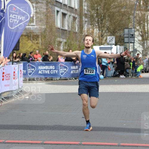 12.04.2026 - 45. Internationalen Wilhelmsburger Insellauf Strokosch-Dieckow http://msf.ph/oto/9480714 12.04.2026 12:46:05 Ziel 5722 meine-sportfotos.de