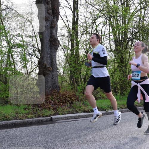 12.04.2026 - 45. Internationalen Wilhelmsburger Insellauf Yannick Fuchs http://msf.ph/oto/9480719 12.04.2026 10:20:20 Laufen 3542 meine-sportfotos.de