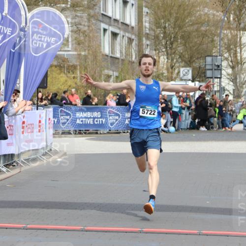 12.04.2026 - 45. Internationalen Wilhelmsburger Insellauf Strokosch-Dieckow http://msf.ph/oto/9480738 12.04.2026 12:46:05 Ziel 5722 meine-sportfotos.de