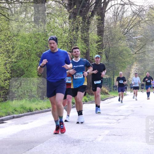 12.04.2026 - 45. Internationalen Wilhelmsburger Insellauf Yannick Fuchs http://msf.ph/oto/9480757 12.04.2026 10:20:25 Laufen 748, 5052, 4275, 3081, 4670 meine-sportfotos.de